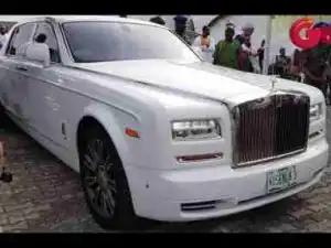 Video: Oba Elegushi Arrives Oritsefemi